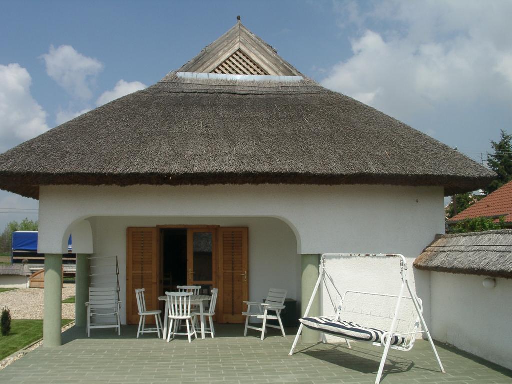 Csénye Vendégház Exterior foto